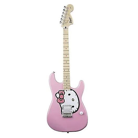 Squier Hello Kitty Stratocaster in Pink