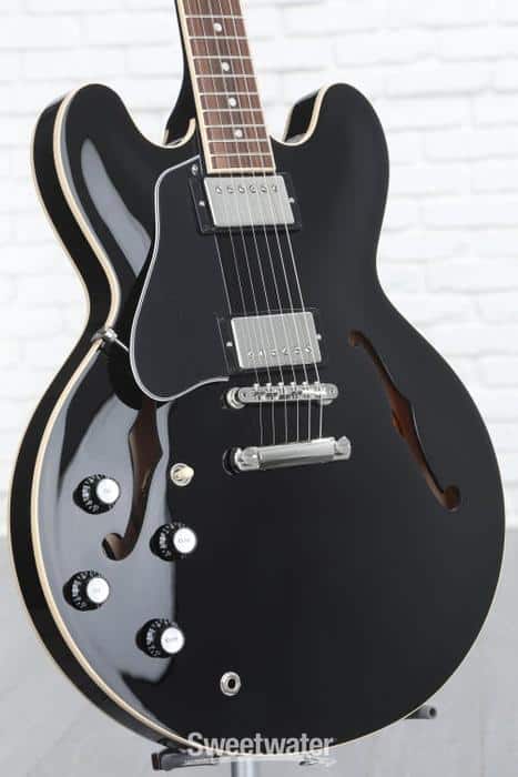 Understanding Left-Handed Semi-Hollow Guitars