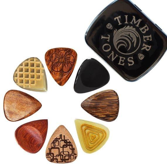 Why Use Acoustic Guitar Picks?