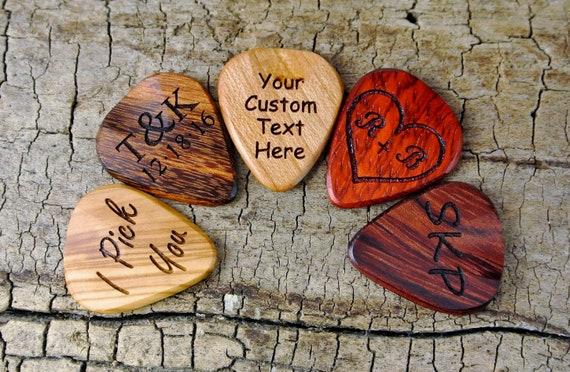 Advantages of Wooden Guitar Picks