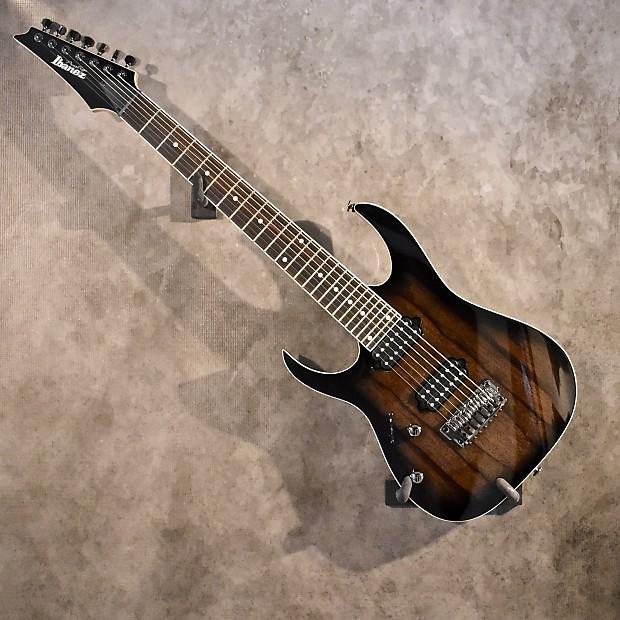 Factors to Consider When Buying a Left-Handed 7-string Guitar