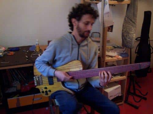 Understanding Bass Guitar Ergonomics