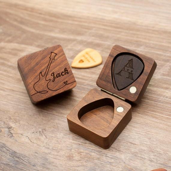 How to Use Wooden Guitar Picks