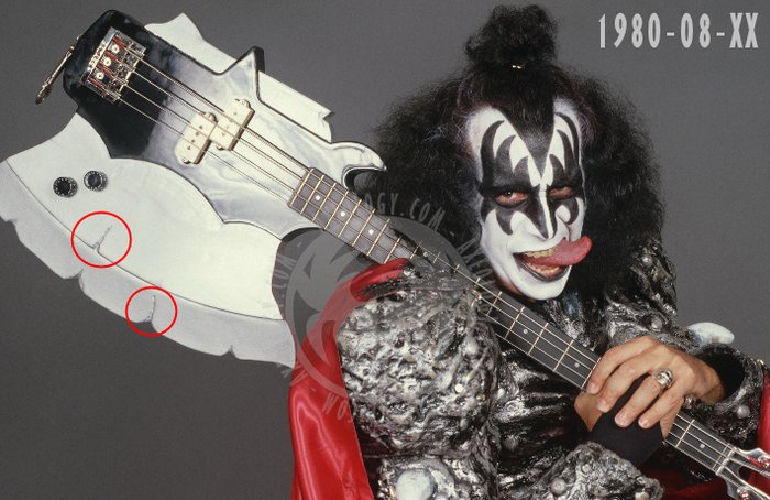 KISS | Gene Simmons | Kramer Axe basses
