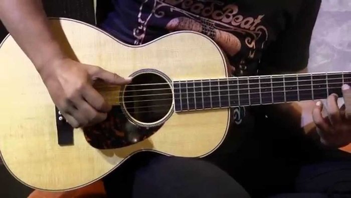 Larrivee P-03 Parlor Guitar