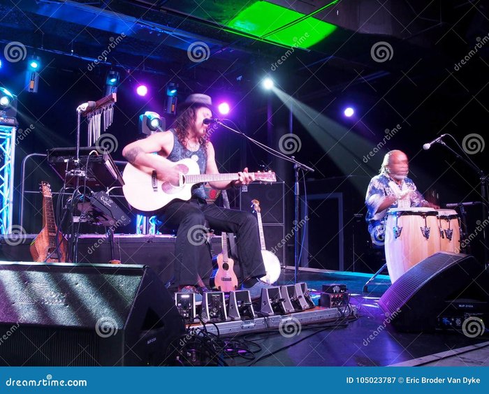 Musician Tavana with Leon Mobley Playing Drums on Stage Editorial ...